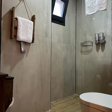 Boutique Stone House With Breakfast Bed & Breakfast Ayvalı