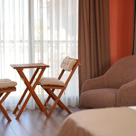 Lotus Kuecuekkoey 3* Ayvalı